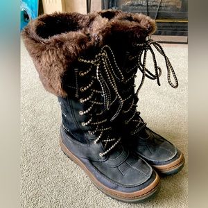 Merrell faux fur lined lace and zip up winter boots, tall, size 10 womens